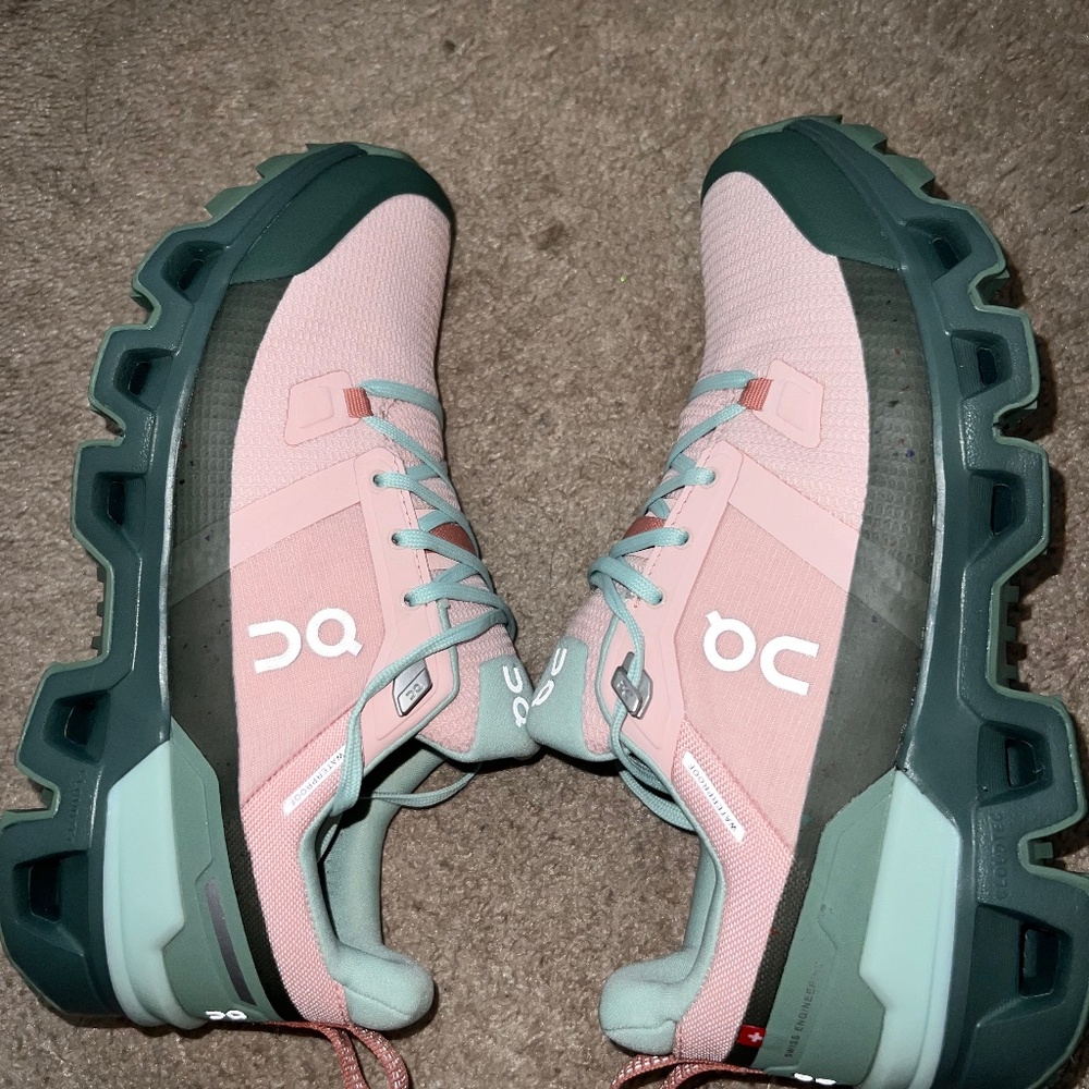 On Cloud Waterproof Shoes